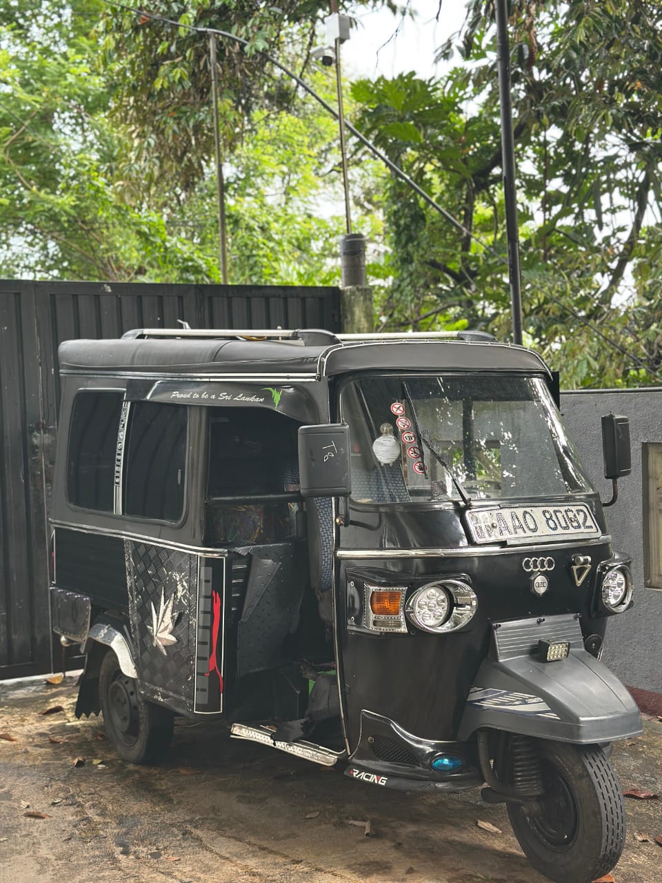 Piaggio Three Wheel 2014 - භාවිතා කරන ලද ත්‍රිරෝද රථය sale in Sri Lanka - patpat.lk