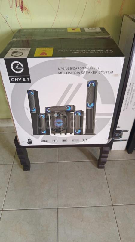 Multimedia Speaker System