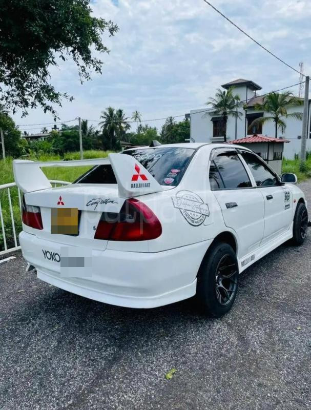 Mitsubishi Lancer 1998 - பயன்படுத்தப்பட்டது கார் sale in Sri Lanka - patpat.lk