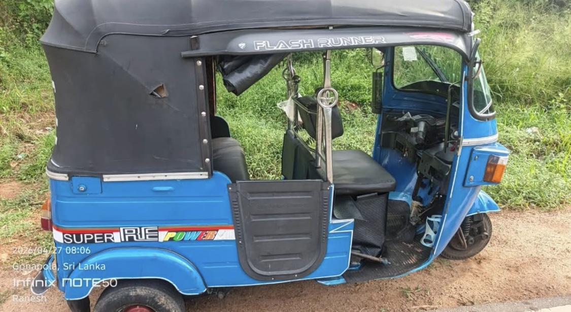 Bajaj 4 stroke 2012 - பயன்படுத்தப்பட்டது முச்சக்கர வண்டி sale in Sri Lanka - patpat.lk