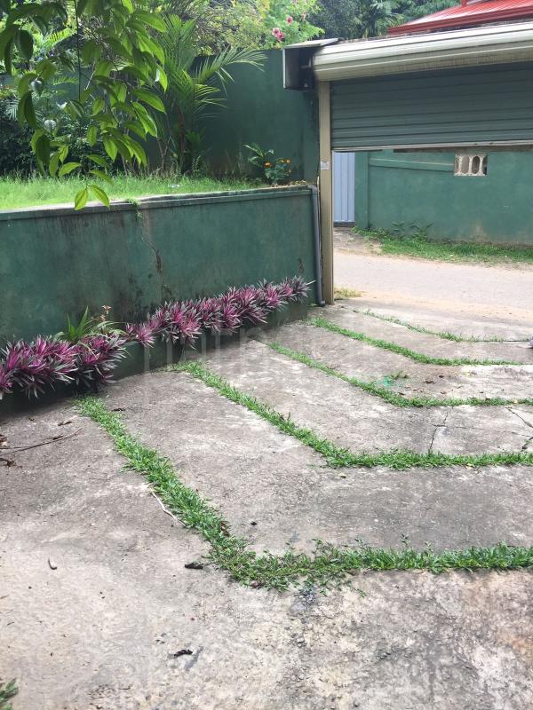 House for Sale in Peradeniya