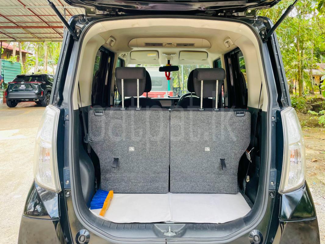 Advertisement image 6