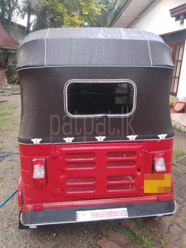 Bajaj 4 stroke 2011 - Used Three wheeler sale in Sri Lanka - patpat.lk