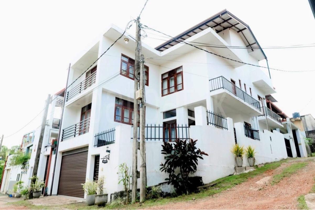 House for Sale in Pannipitiya ads-image-1