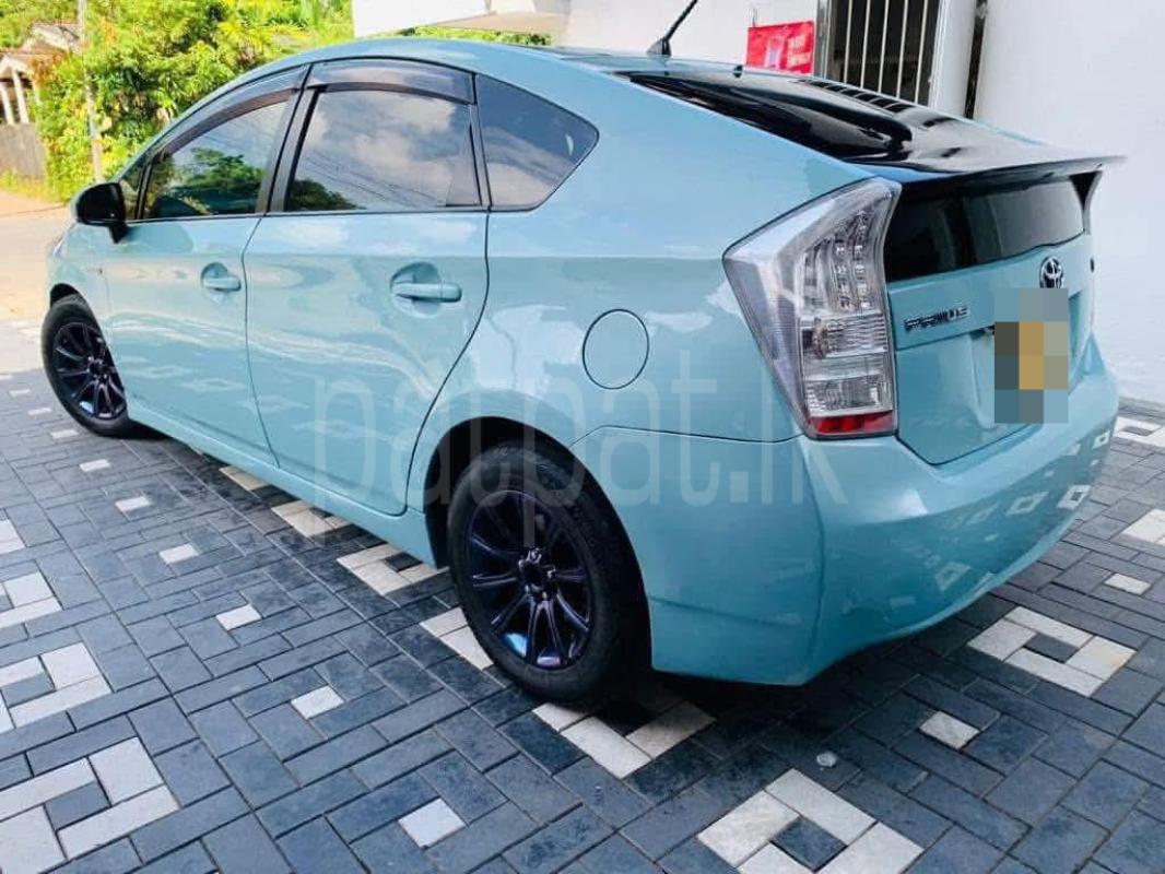 Toyota Prius 2010 - Used Car sale in Sri Lanka - patpat.lk