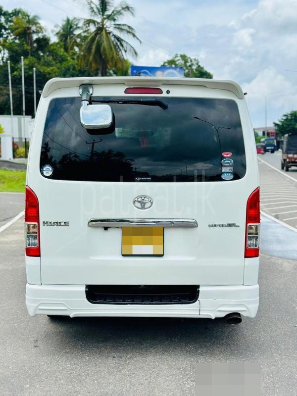 Toyota Hiace 2011 - பயன்படுத்தப்பட்டது வேன் sale in Sri Lanka - patpat.lk