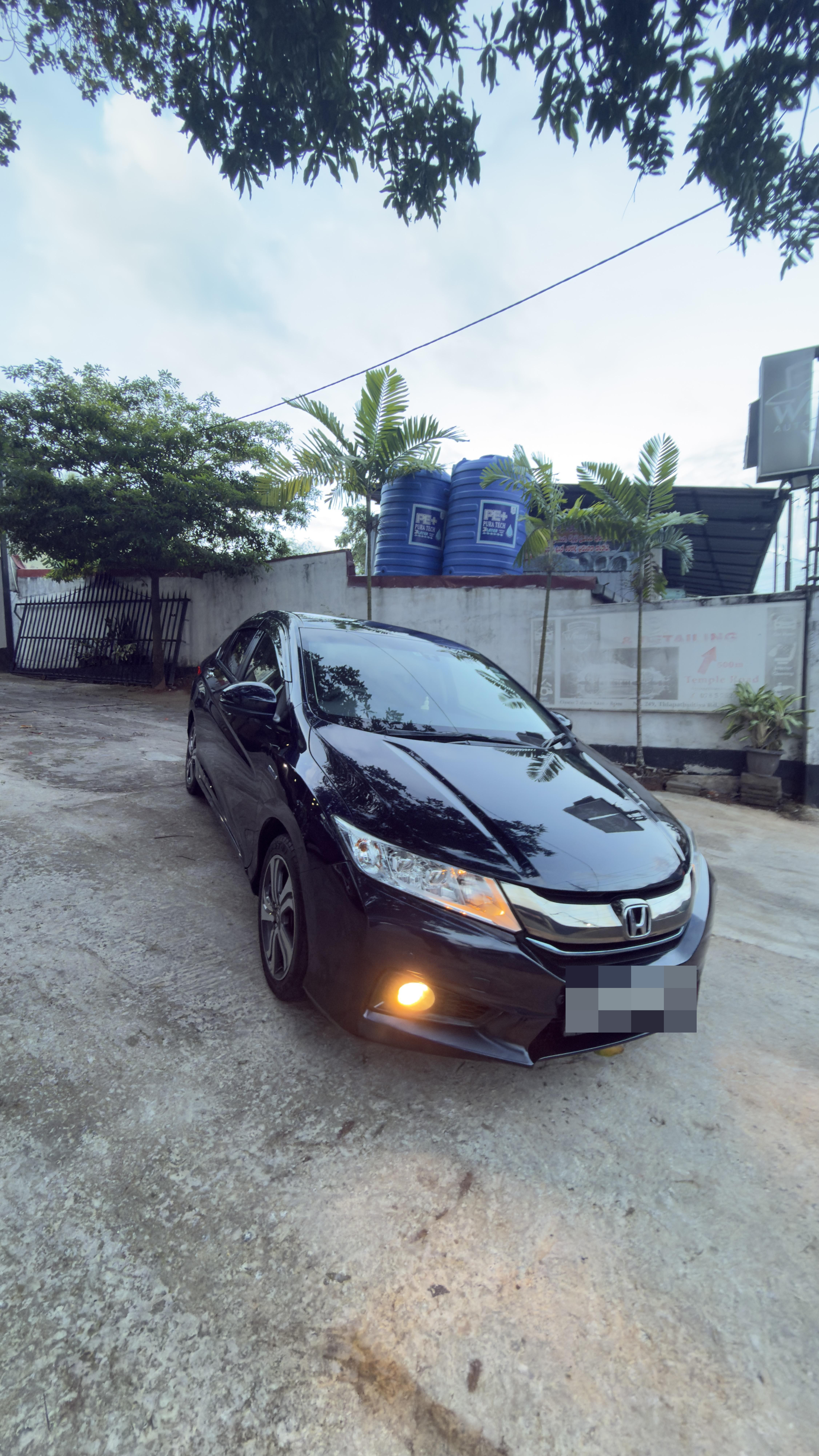 Honda Grace 2017 - Used Car sale in Sri Lanka - patpat.lk