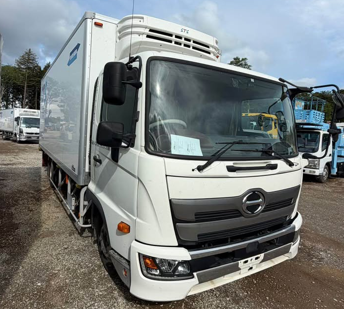 Hino Range 2020 ads-image-1