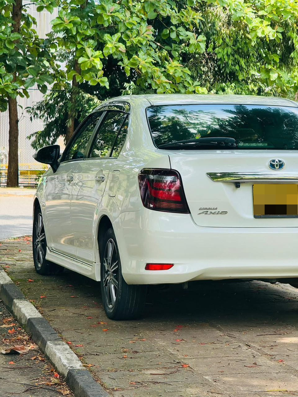 Toyota Axio 2017 - Used Car sale in Sri Lanka - patpat.lk