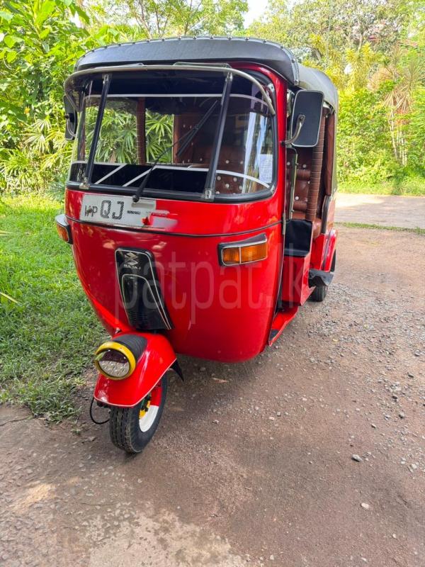 Bajaj Three Wheel 2006 - பயன்படுத்தப்பட்டது முச்சக்கர வண்டி sale in Sri Lanka - patpat.lk