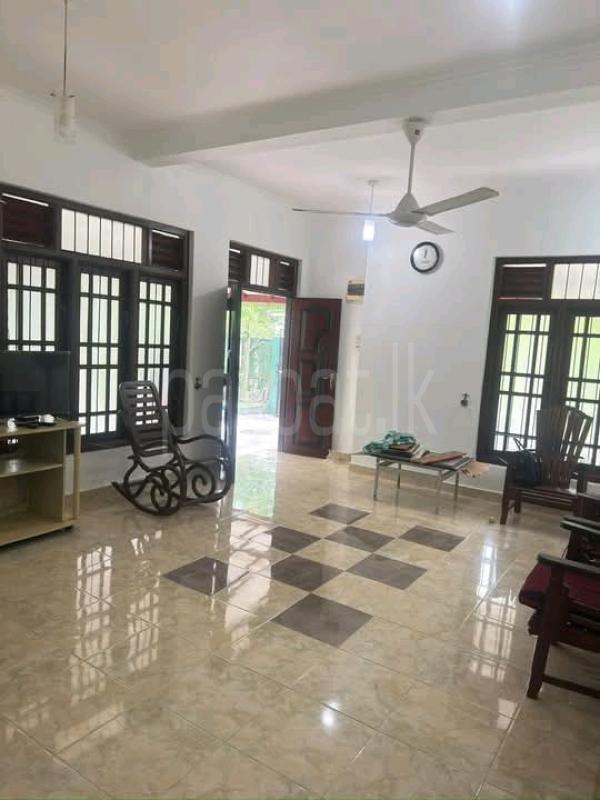 House for Sale in Veyangoda