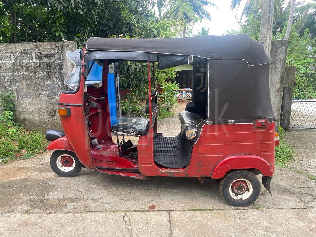 Bajaj Three Wheel 2007 - பயன்படுத்தப்பட்டது முச்சக்கர வண்டி sale in Sri Lanka - patpat.lk