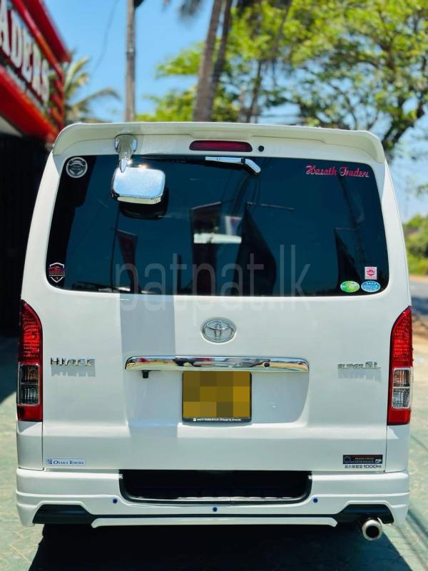 Toyota Hiace 2006 - Used Van sale in Sri Lanka - patpat.lk