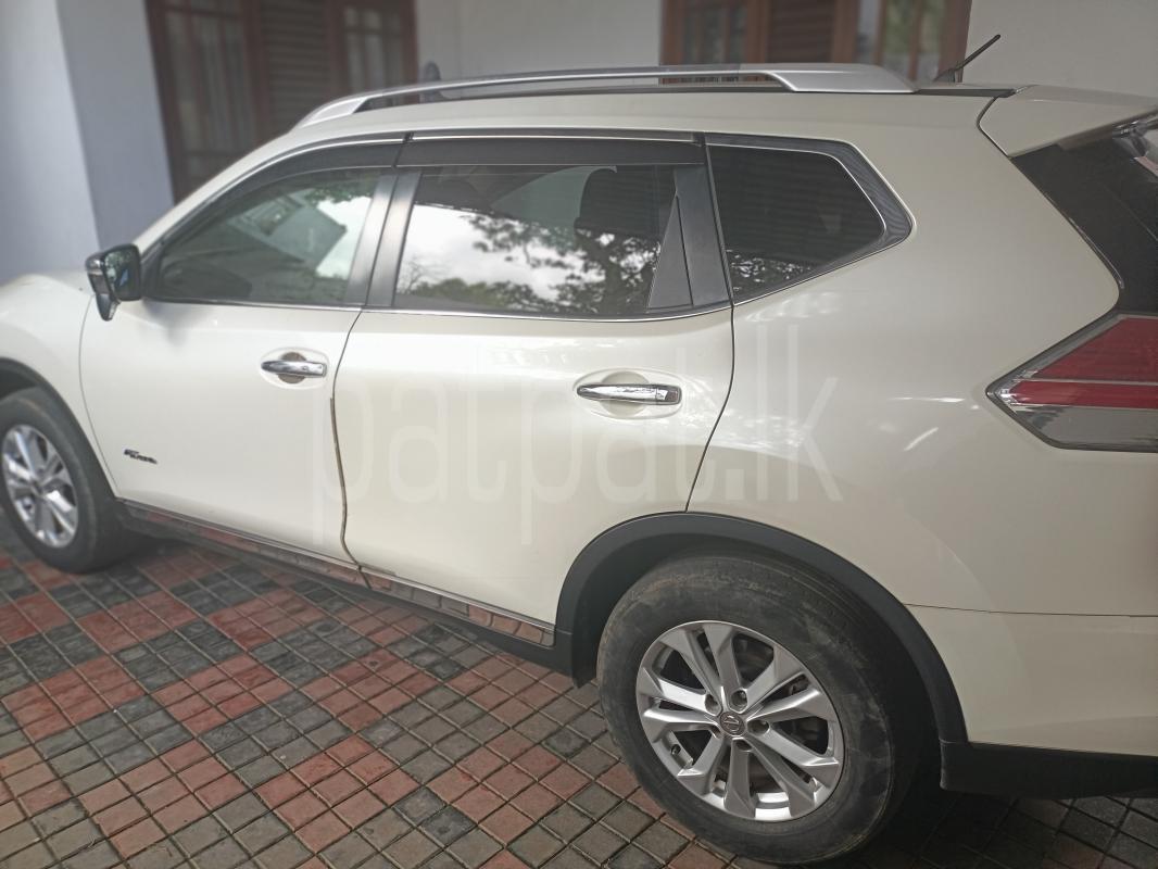 Nissan X Trail 2017 - Used SUV sale in Sri Lanka - patpat.lk