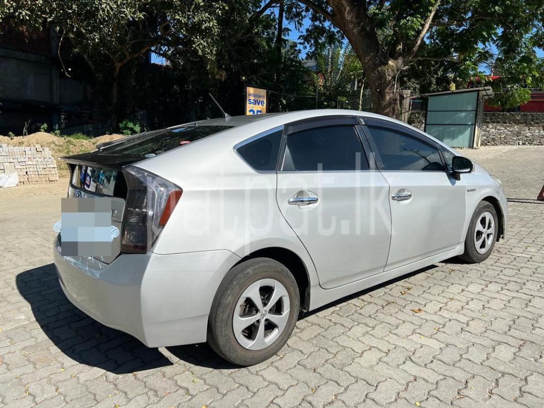 Toyota Prius 2009 - Used Car sale in Sri Lanka - patpat.lk