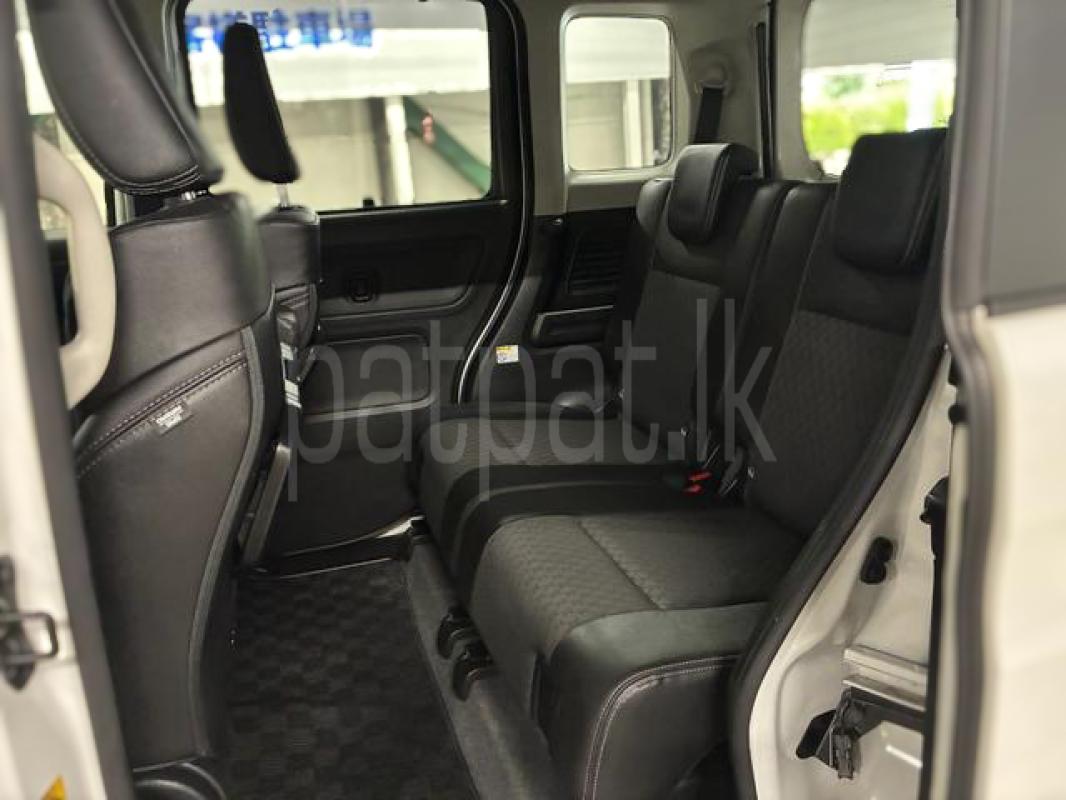 Advertisement image 6