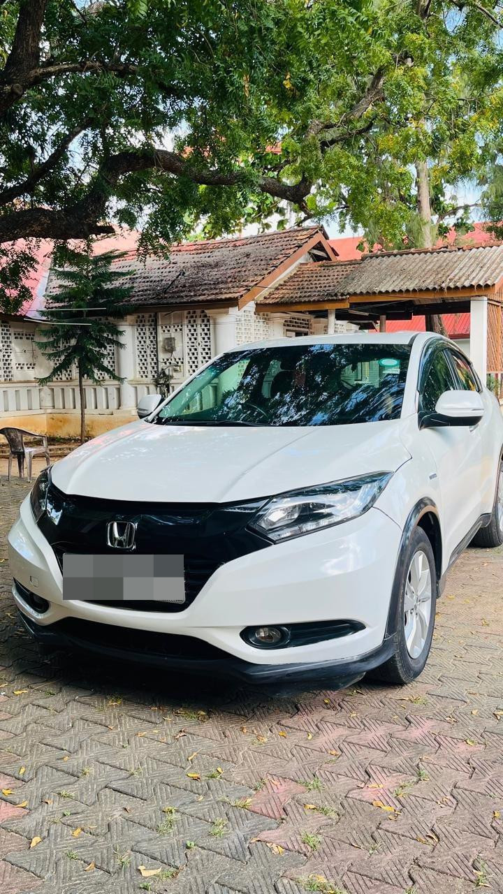 Honda Vezel 2014 - Used SUV sale in Sri Lanka - patpat.lk