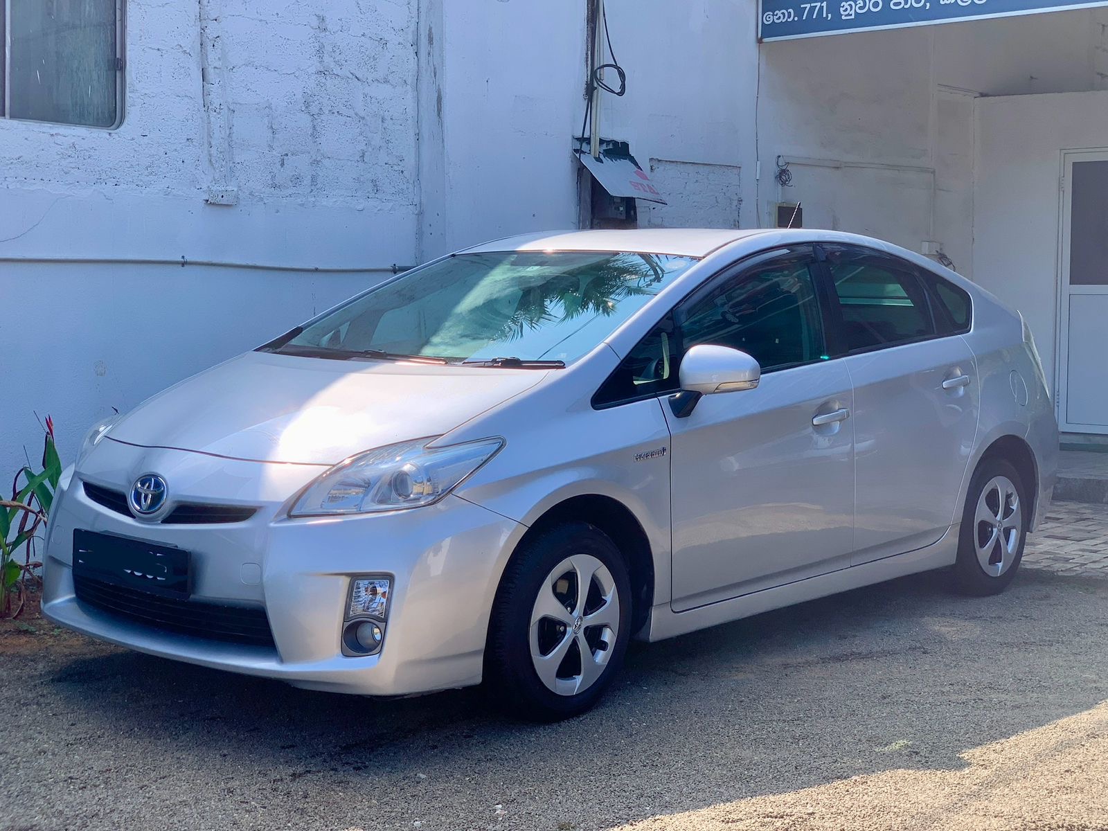 Toyota Prius 2012 - Used Car sale in Sri Lanka - patpat.lk