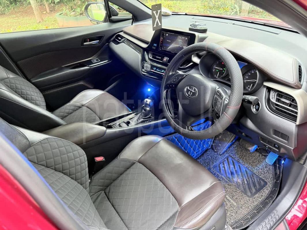 Toyota CHR 2018 - பயன்படுத்தப்பட்டது SUV sale in Sri Lanka - patpat.lk
