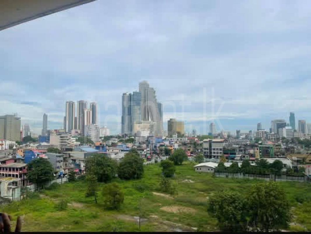 Unfurnished Apartment for Rent in Slave Island (Colombo 02)