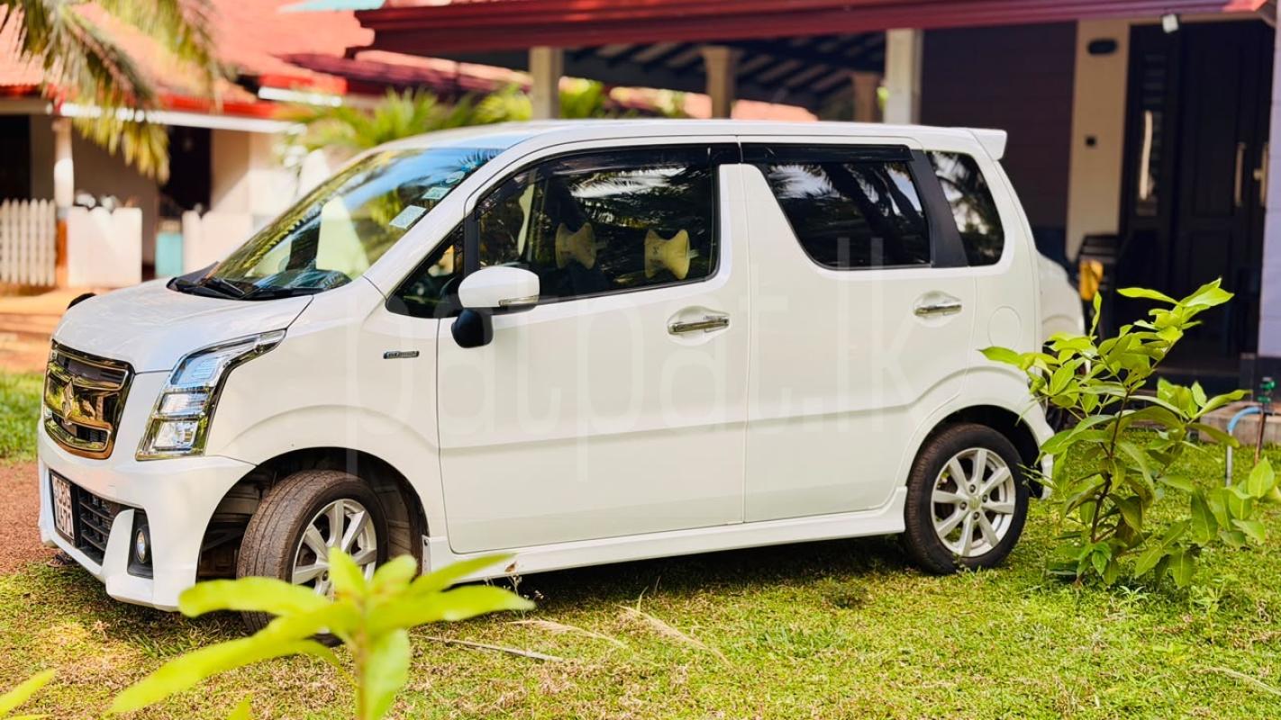 Suzuki Wagon R 2018 - பயன்படுத்தப்பட்டது கார் sale in Sri Lanka - patpat.lk