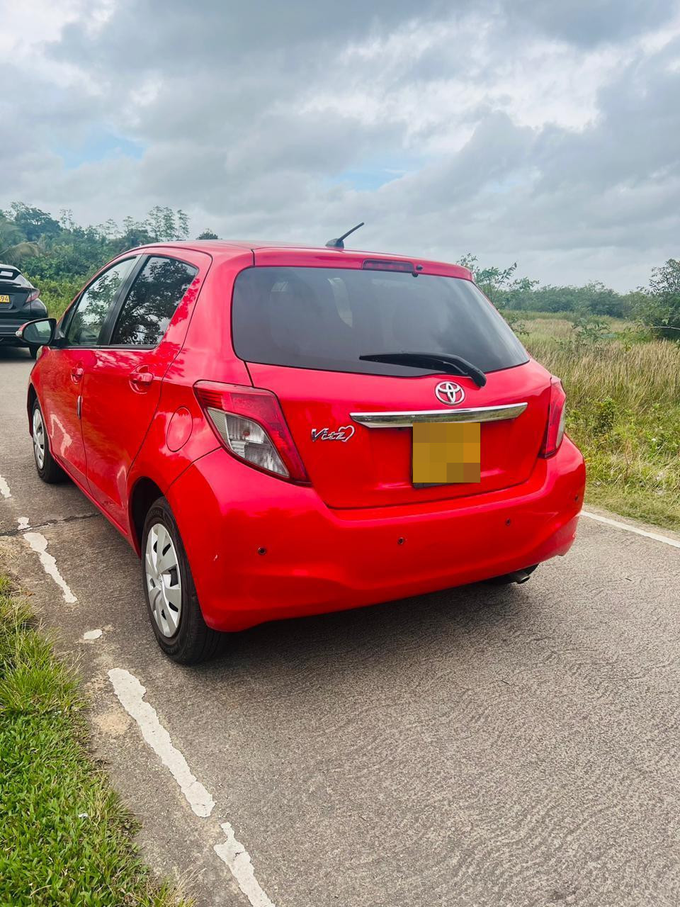 Toyota Vitz 2012 - භාවිතා කරන ලද කාර් sale in Sri Lanka - patpat.lk