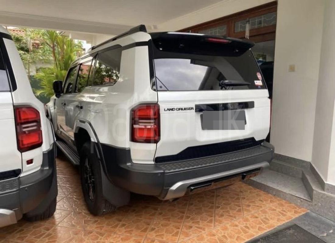 Toyota Land Cruiser 2024 - பயன்படுத்தப்பட்டது SUV sale in Sri Lanka - patpat.lk