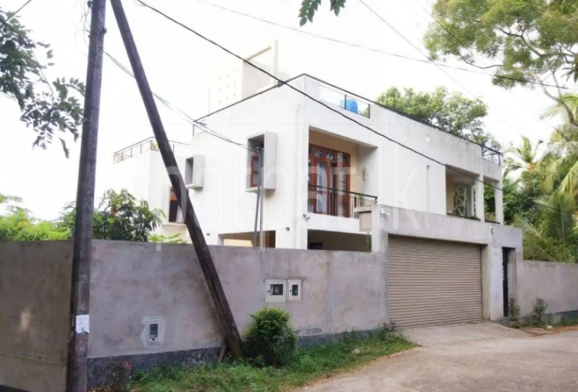 Advertisement image 1