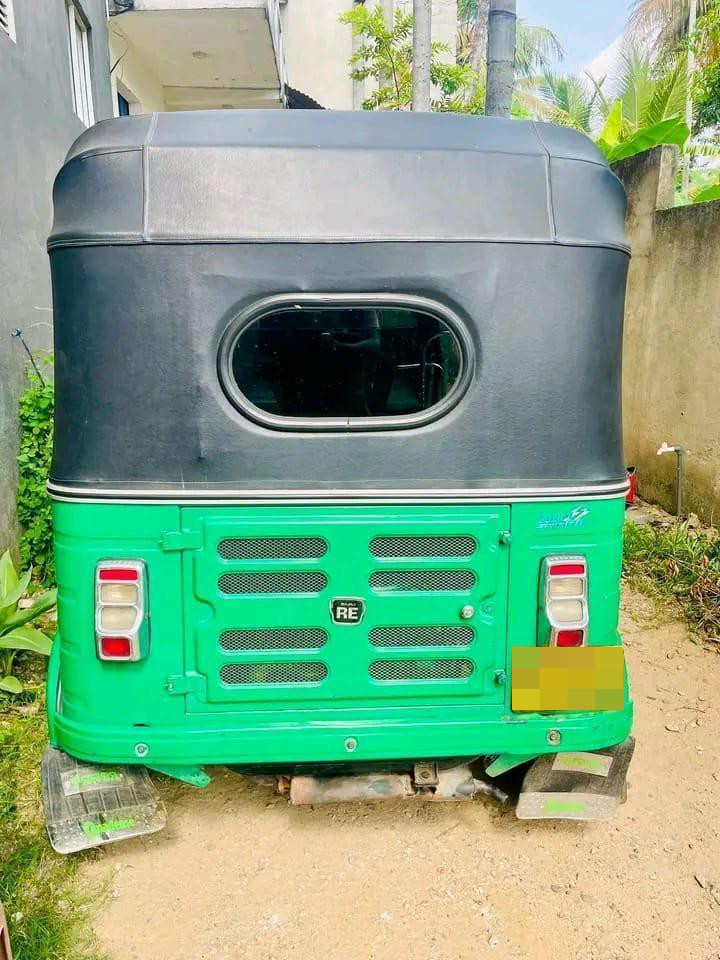 Bajaj Three Wheel 2016 - Used Three wheeler sale in Sri Lanka - patpat.lk