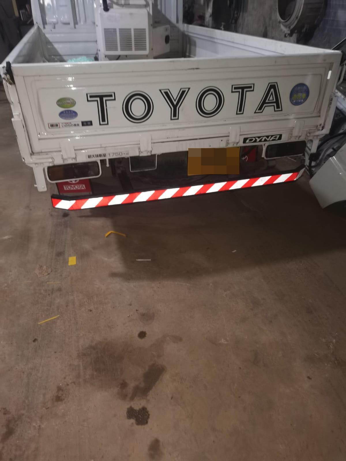 Toyota Dyna 1992 - பயன்படுத்தப்பட்டது டிரக் sale in Sri Lanka - patpat.lk
