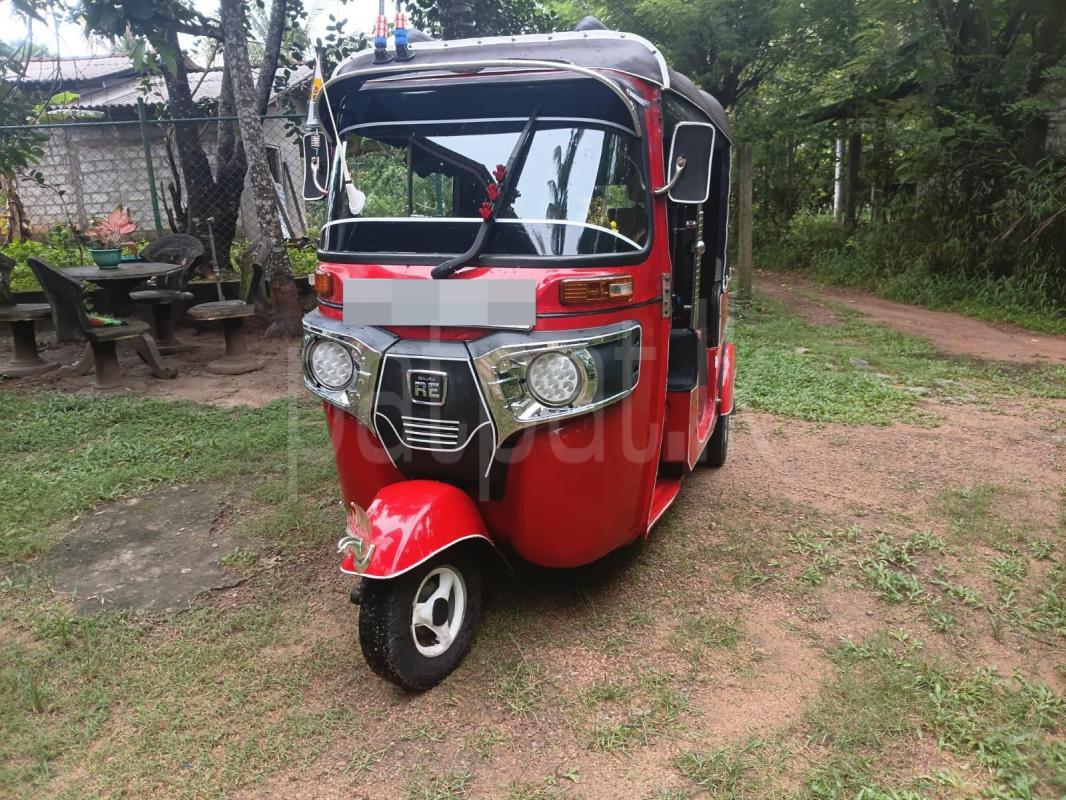 Bajaj Three Wheel 2015 - Used Three wheeler sale in Sri Lanka - patpat.lk