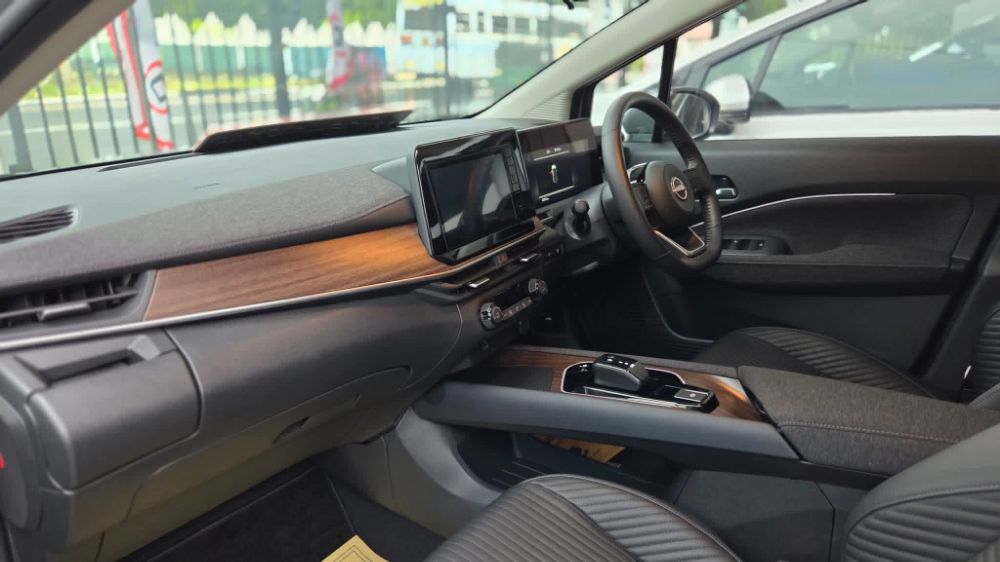 Advertisement image 3