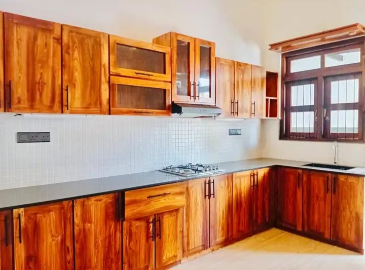 House for Sale in Athurugiriya