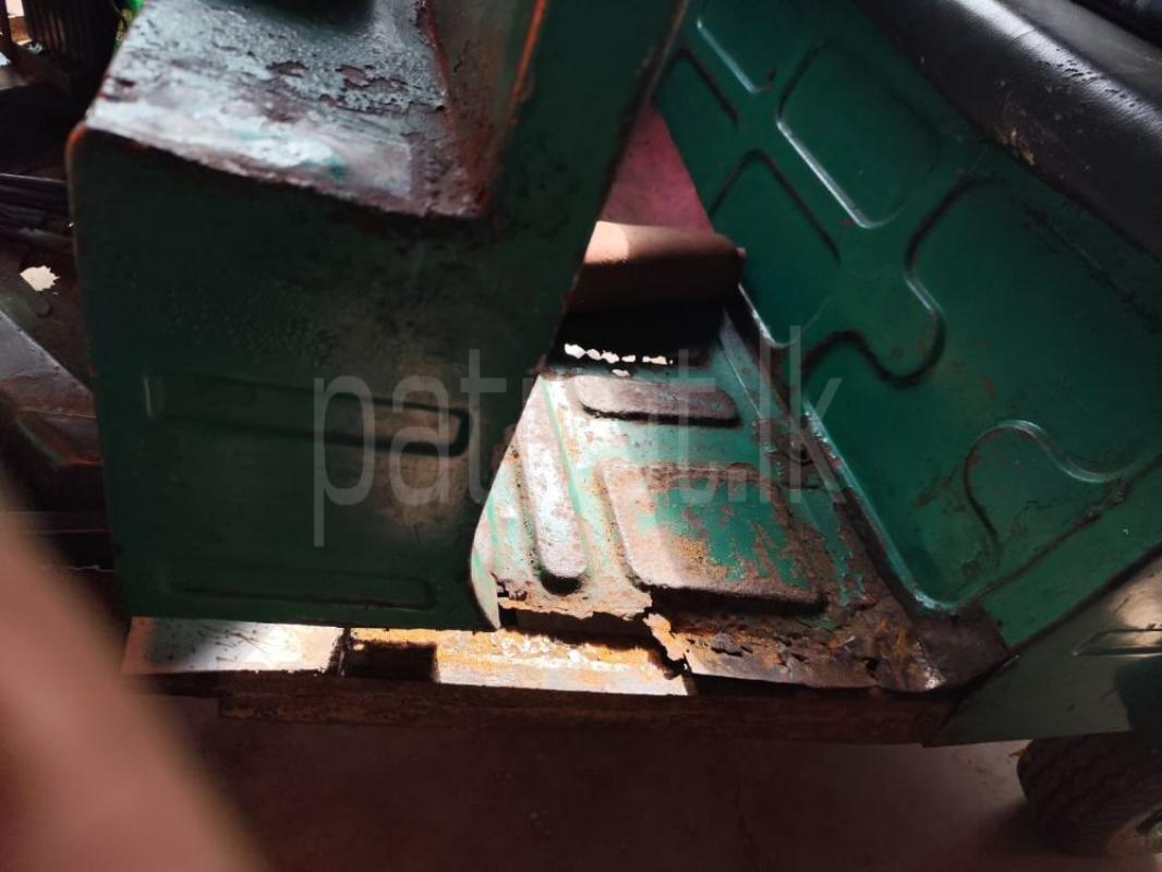 Advertisement image 6