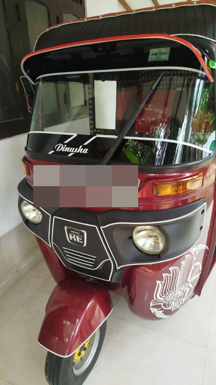 Bajaj Three Wheel 2016 ads-image-1