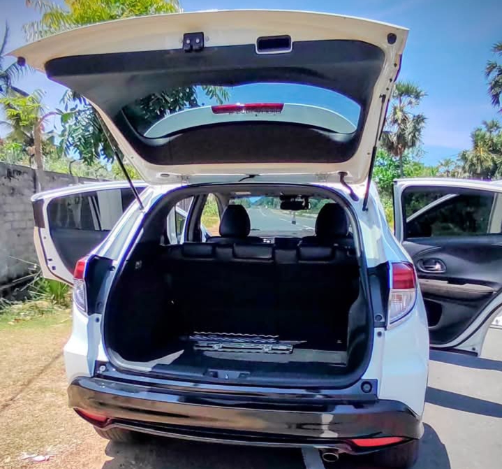 Honda Vezel 2016 - பயன்படுத்தப்பட்டது SUV sale in Sri Lanka - patpat.lk