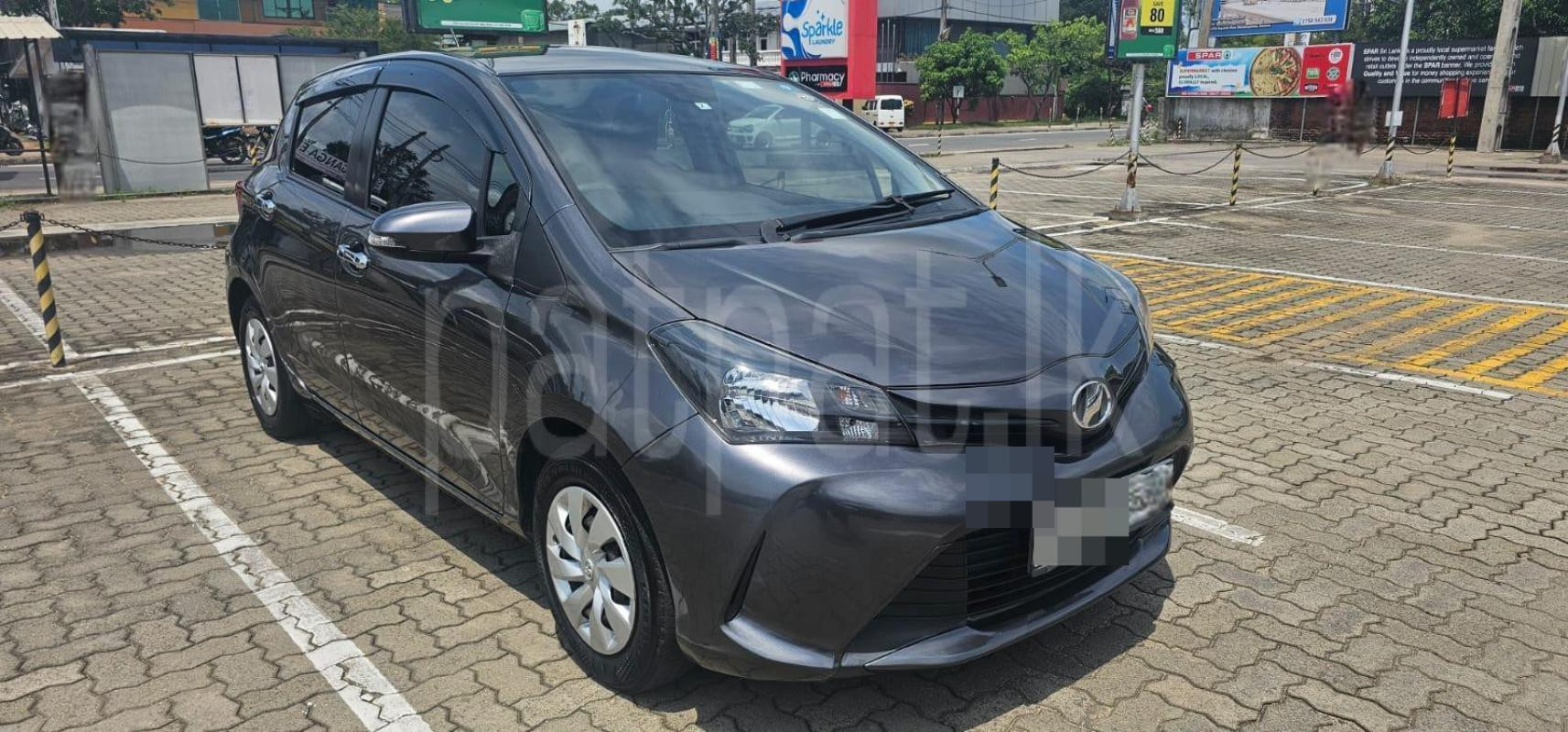Toyota Vitz 2016 - பயன்படுத்தப்பட்டது கார் sale in Sri Lanka - patpat.lk