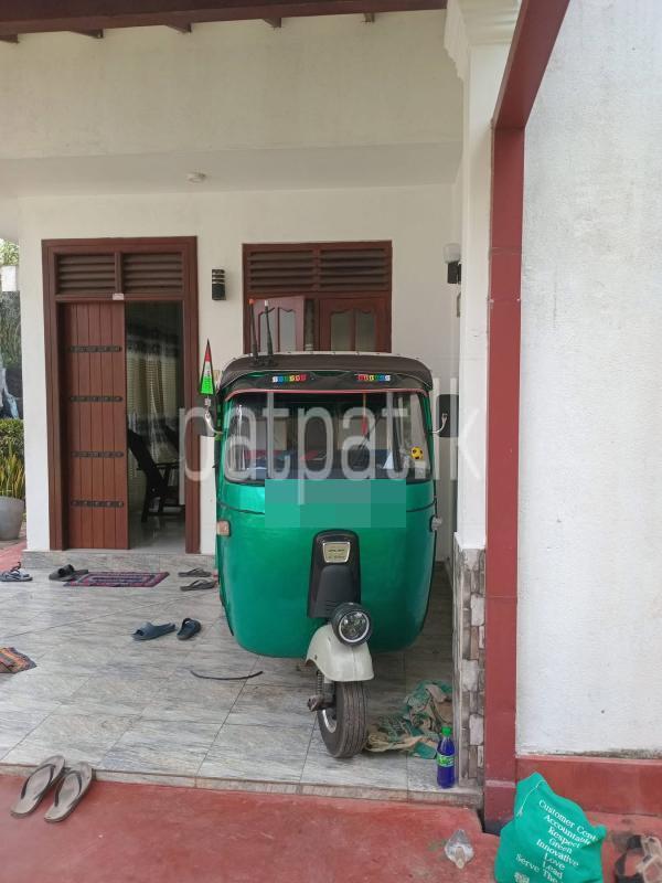 Bajaj 2 stroke 1998 - භාවිතා කරන ලද ත්‍රිරෝද රථය sale in Sri Lanka - patpat.lk