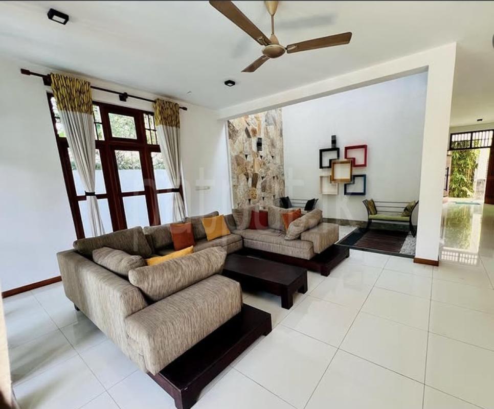 House for Sale in Talawatugoda