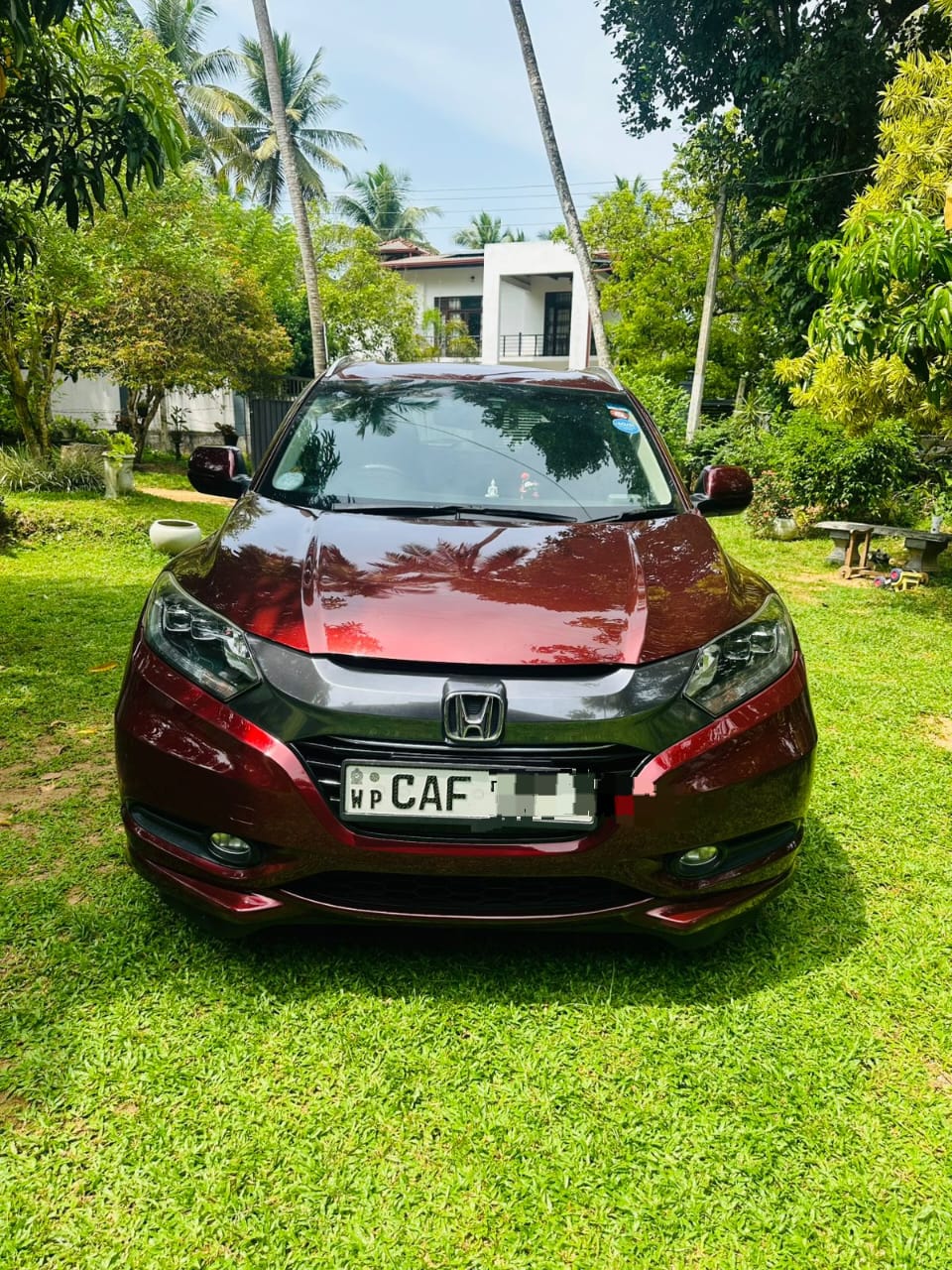 Honda Vezel 2015 - பயன்படுத்தப்பட்டது SUV sale in Sri Lanka - patpat.lk