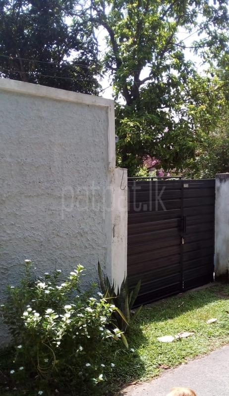 Room for Rent in Mirigama