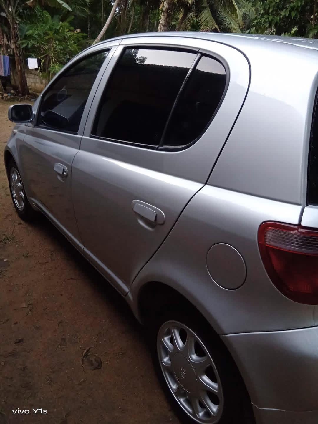 Toyota Vitz 2000 - பயன்படுத்தப்பட்டது கார் sale in Sri Lanka - patpat.lk