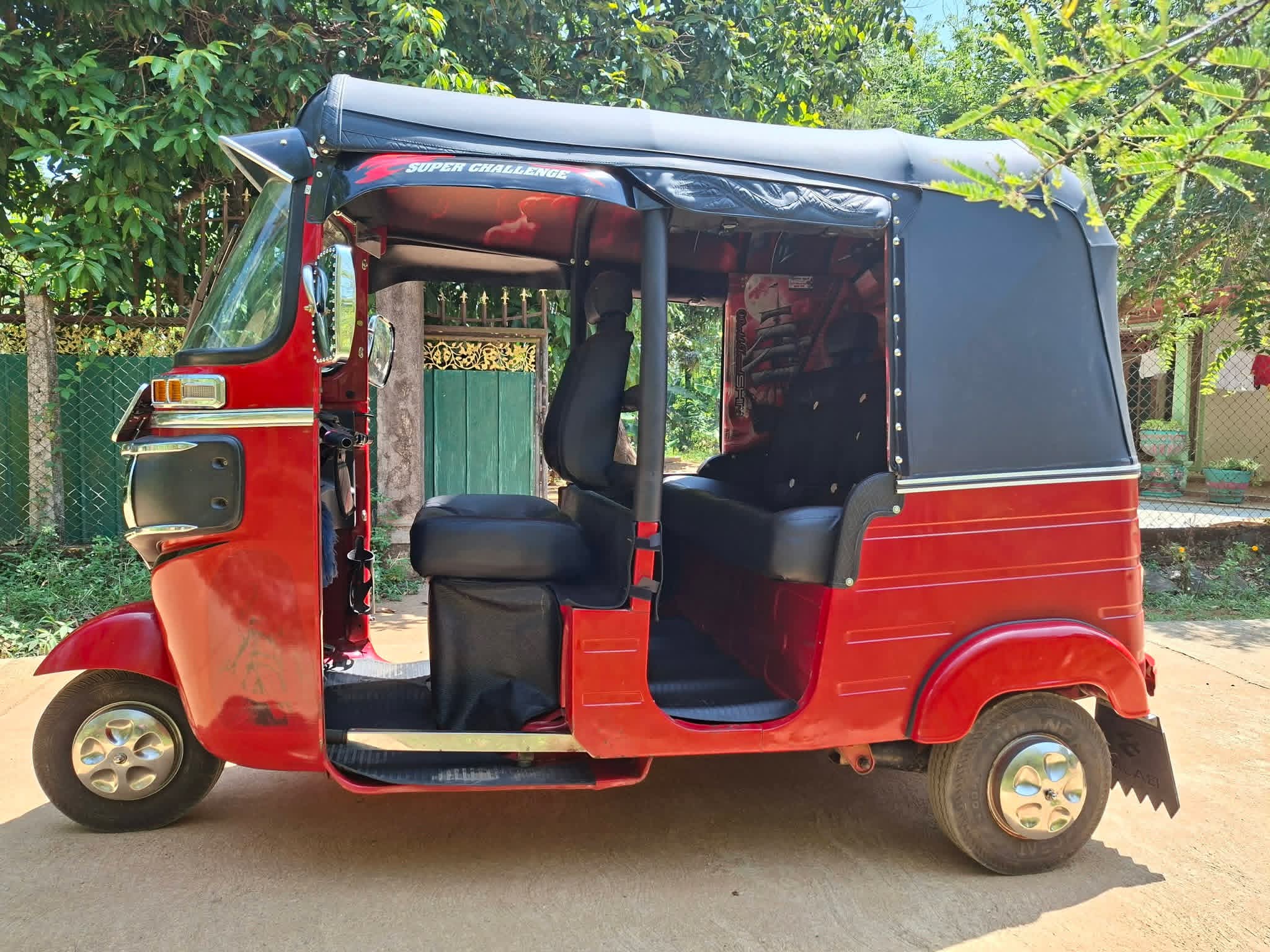 Bajaj Three Wheel 2014 - Used Three wheeler sale in Sri Lanka - patpat.lk