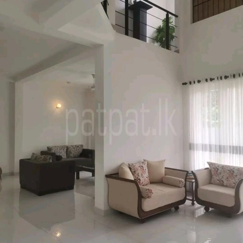 House for Sale in Athurugiriya