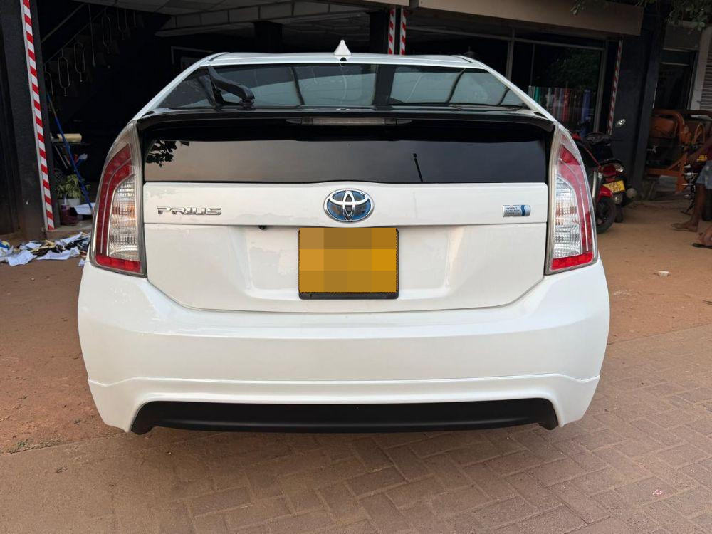 Toyota Prius 2012 - භාවිතා කරන ලද කාර් sale in Sri Lanka - patpat.lk