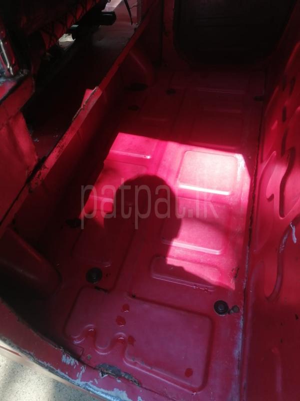 Bajaj 4 stroke 2013 - பயன்படுத்தப்பட்டது முச்சக்கர வண்டி sale in Sri Lanka - patpat.lk