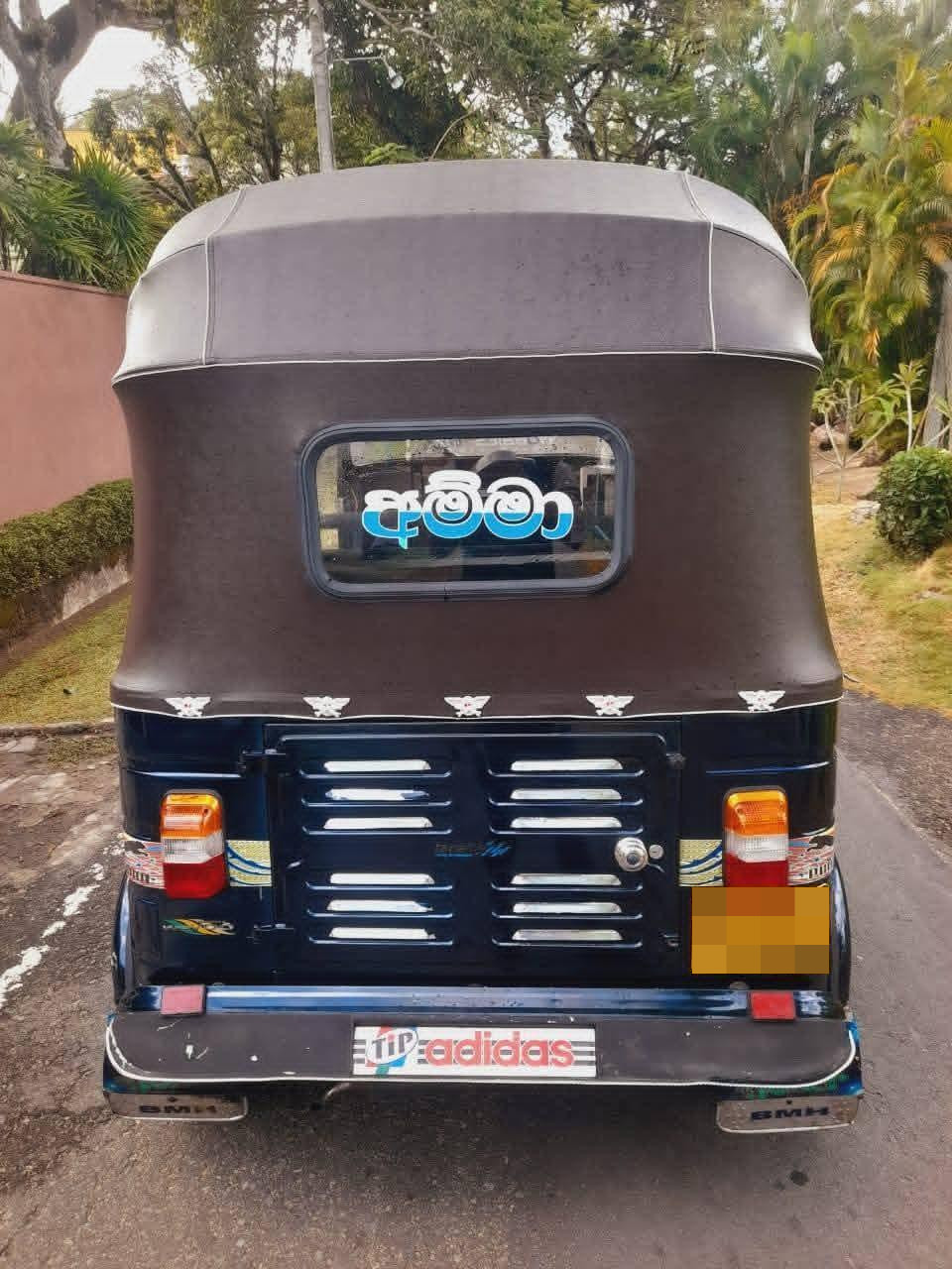 Bajaj Three Wheel 2012 - பயன்படுத்தப்பட்டது முச்சக்கர வண்டி sale in Sri Lanka - patpat.lk
