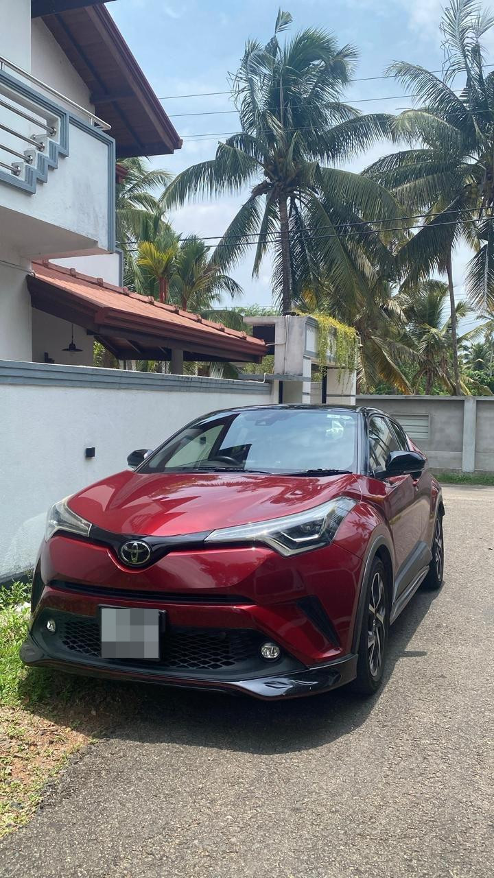 Toyota CHR 2018 - பயன்படுத்தப்பட்டது SUV sale in Sri Lanka - patpat.lk