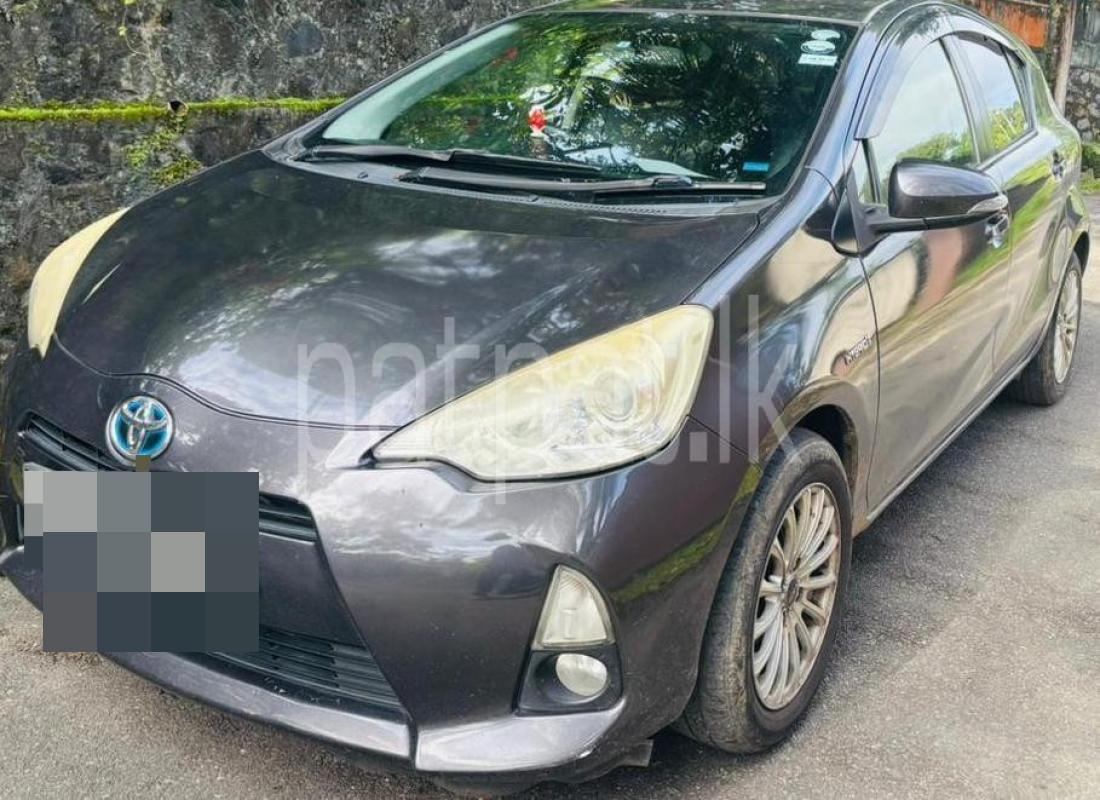 Toyota Aqua 2012 - பயன்படுத்தப்பட்டது கார் sale in Sri Lanka - patpat.lk