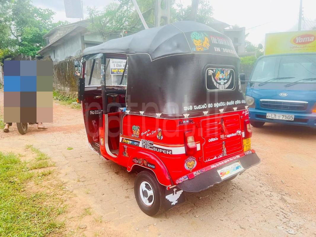 Bajaj Three Wheel 2006 - භාවිතා කරන ලද ත්‍රිරෝද රථය sale in Sri Lanka - patpat.lk